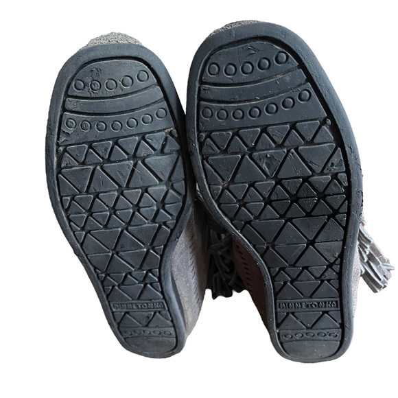 Minnetonka Moccasin High Top Back Zip Suede Leather Upper Boots In Grey Size: 7 - Picture 4 of 7